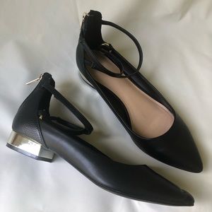 apt 9 black and gold flats